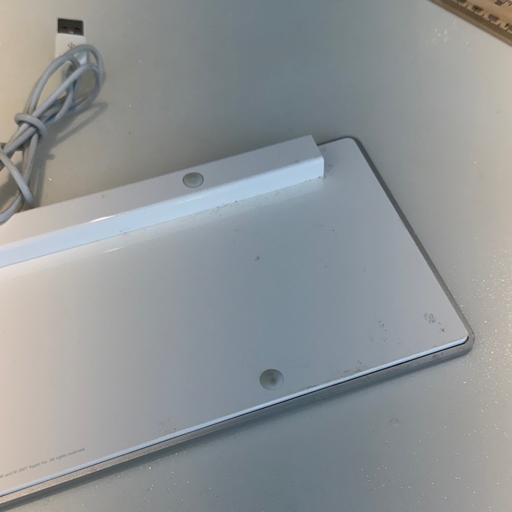 Apple Keyboard USB connection - Picture 4 of 9